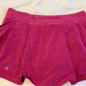 🍋 Lululemon Pace Rival Skirt Tall | 12
Great pre-owned condition smoke-free home